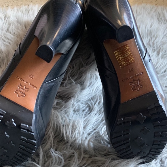 GRYSON Black Leather Boots NWOT - Picture 3 of 7